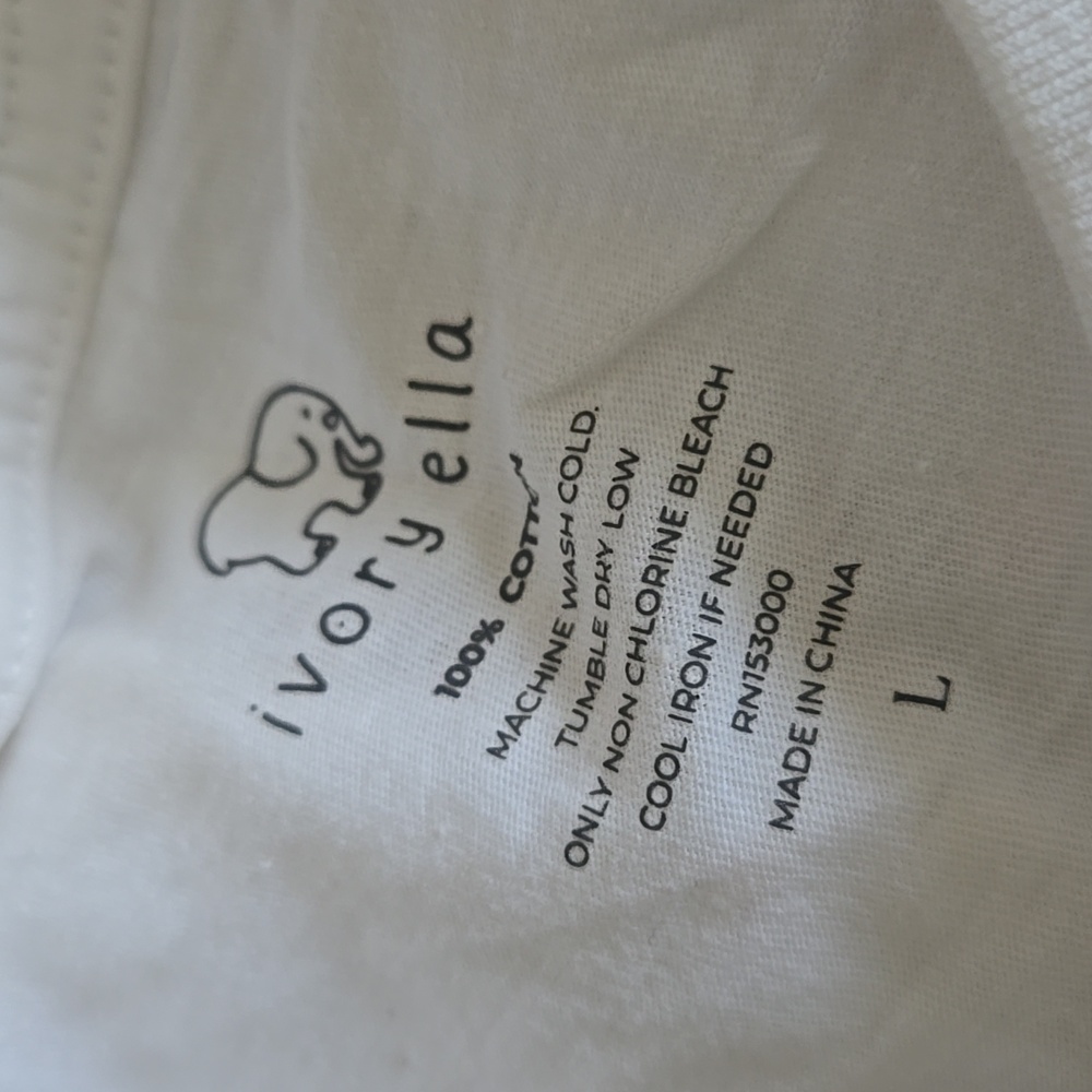 NWOT Ivory Ella White Cotton Pocket T-Shirt - Picture 4 of 4